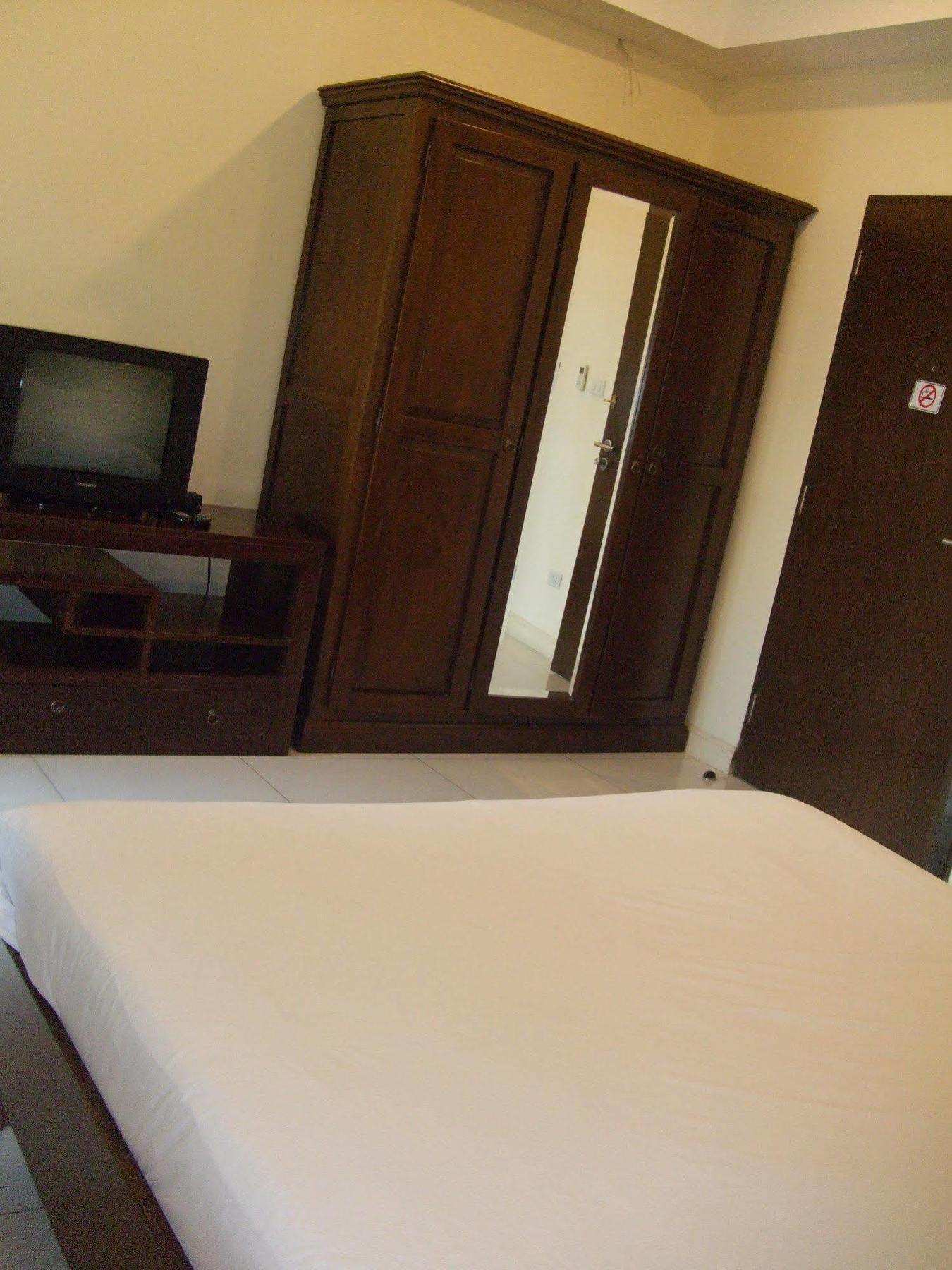 Hotel Baan Kittima à Pattaya Extérieur photo
